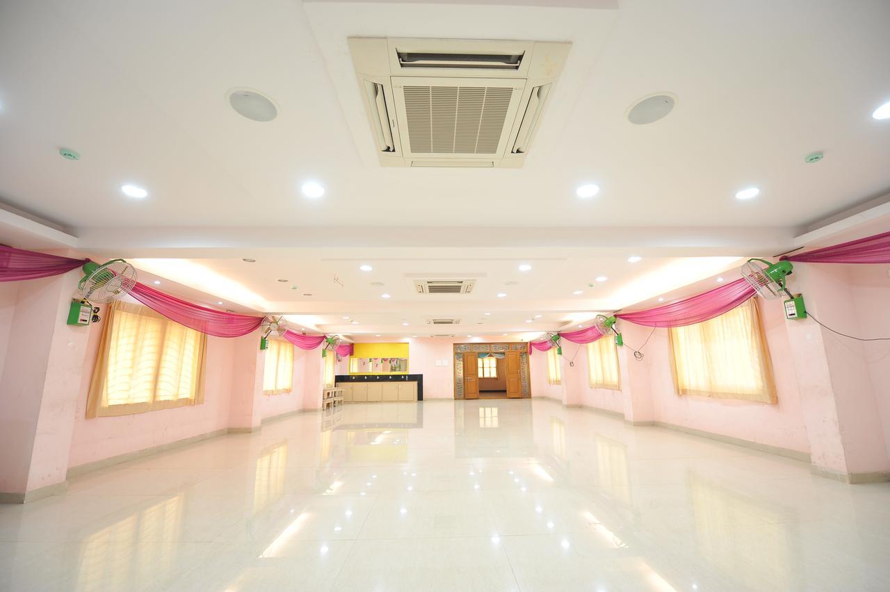 Shree Lakshmi Guest House Visakhapatnam Esterno foto