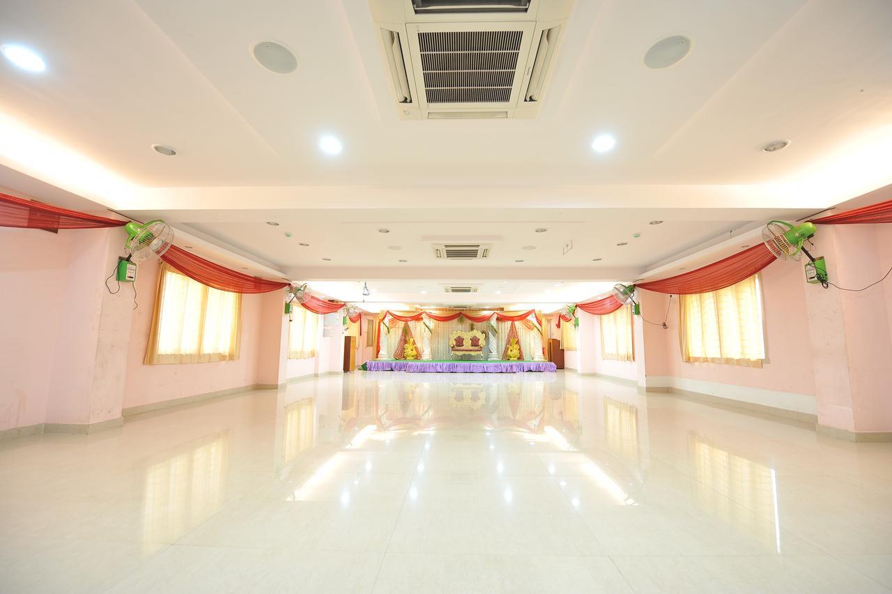 Shree Lakshmi Guest House Visakhapatnam Esterno foto